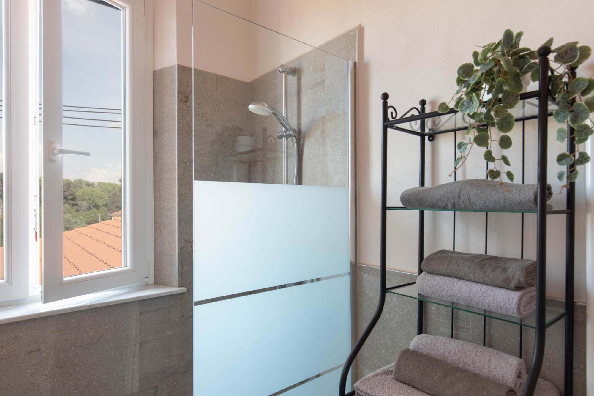 Abbraccio Di Mare- Relax Vicino Al Porto Apartman Livorno Kültér fotó